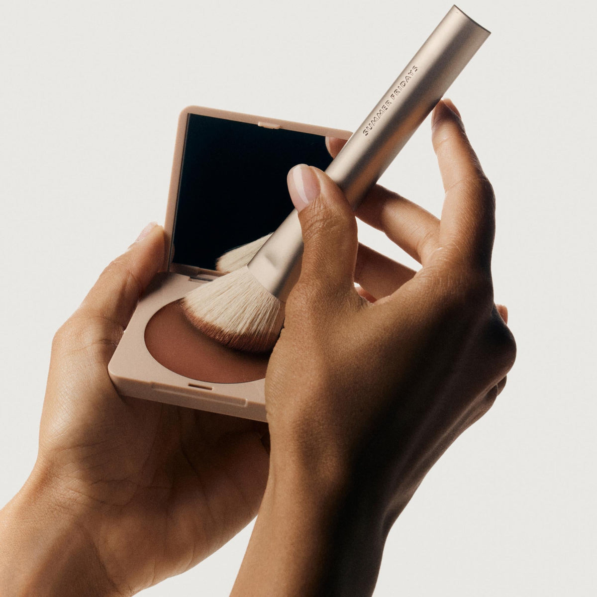 the-bronzer-brush-t0 Bronzer_Brush-3.jpg