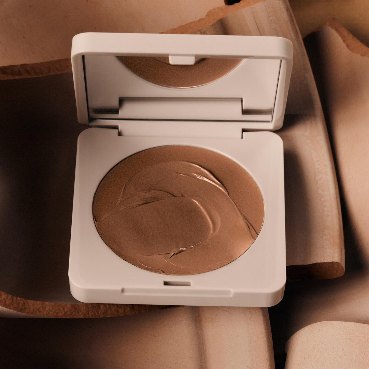 bronzer-butter-balm-clay-m8 Bronzer_Clayy-3.jpg