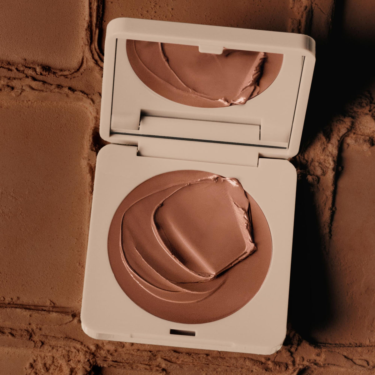 bronzer-butter-balm-desert-b2 Bronzer_Desert-3.jpg