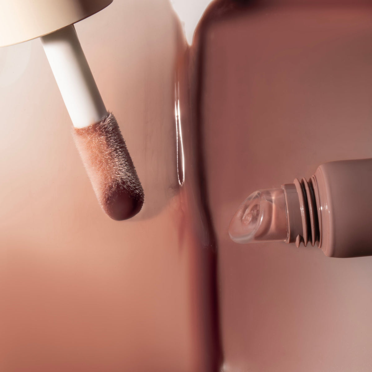 dream-lip-oil-warm-beige-j9 PDP_DLO-WarmBeige-3.jpg